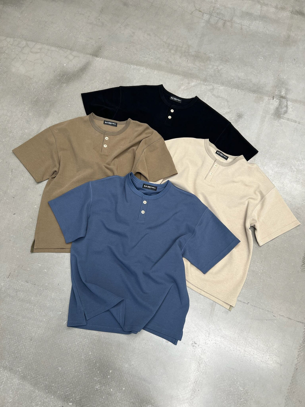 HIH CINDER BUTTON T-SHIRT / MULTI - image 6